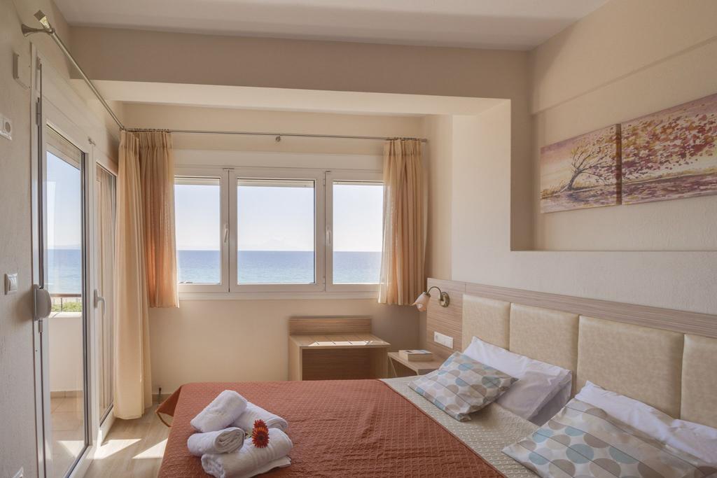 Villa Nefeli - Akti Salonikiou A Agios Nikolaos  Buitenkant foto