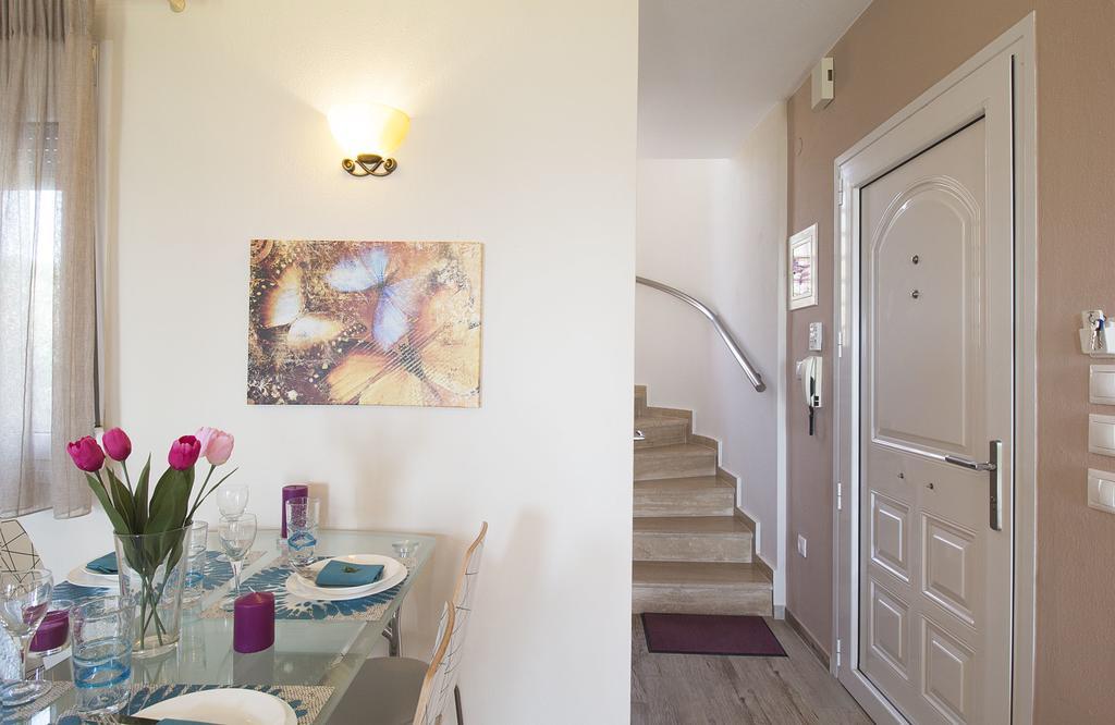 Villa Nefeli - Akti Salonikiou A Agios Nikolaos  Buitenkant foto