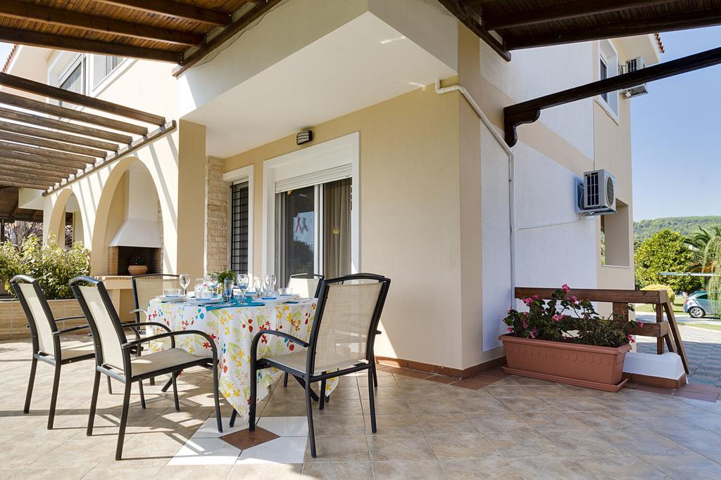 Villa Nefeli - Akti Salonikiou A Agios Nikolaos  Buitenkant foto