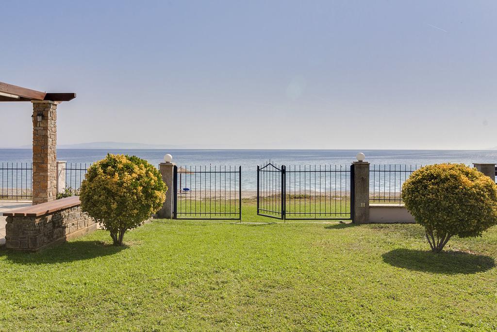 Villa Nefeli - Akti Salonikiou A Agios Nikolaos  Buitenkant foto